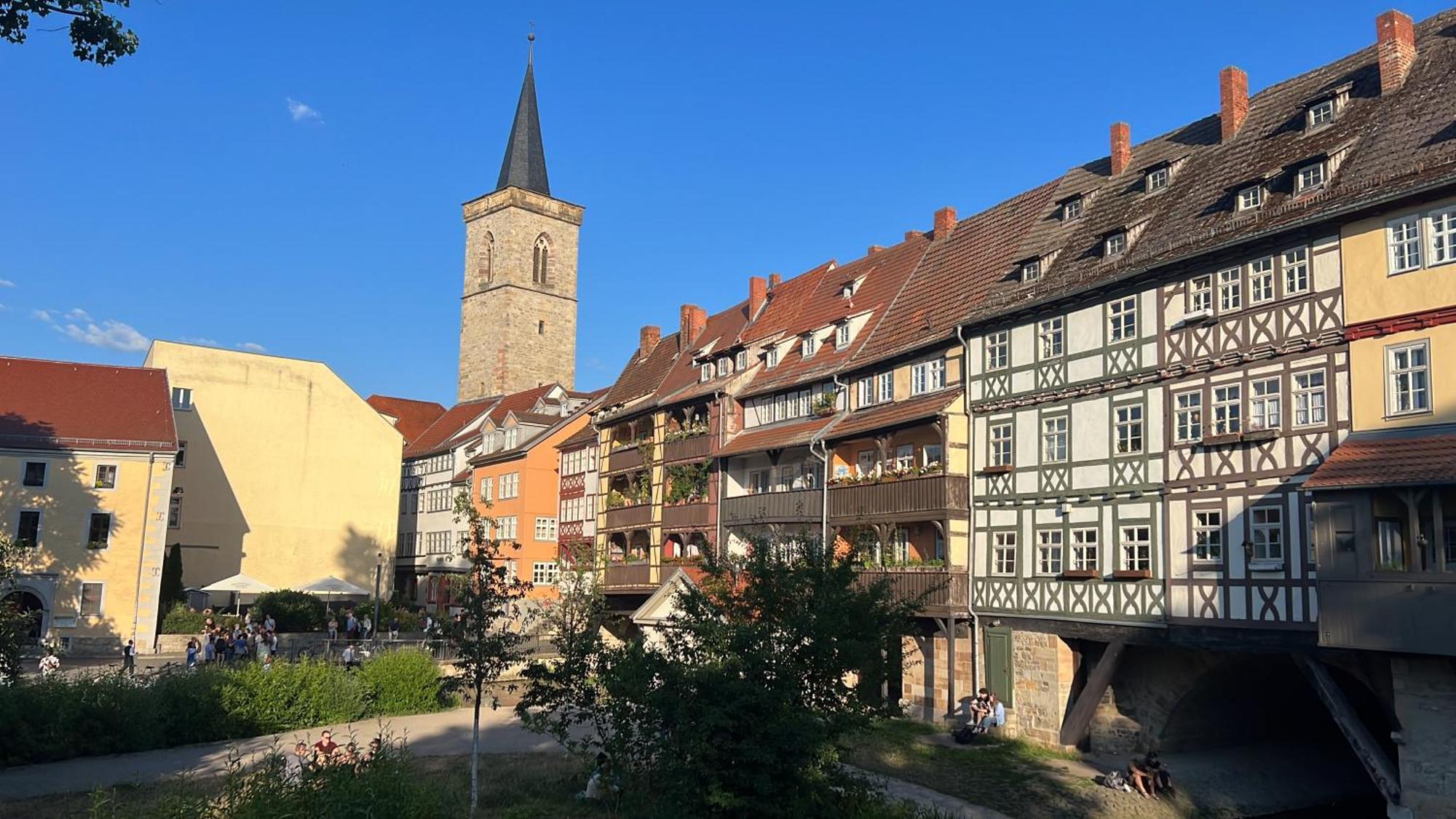 Ferienwohnung Schildblick Modernes Apartment Direkt In Der Altstadt Von Erfurt Nahe Der Kraemerbruecke - Beste Innenstadtlage Eksteriør bilde