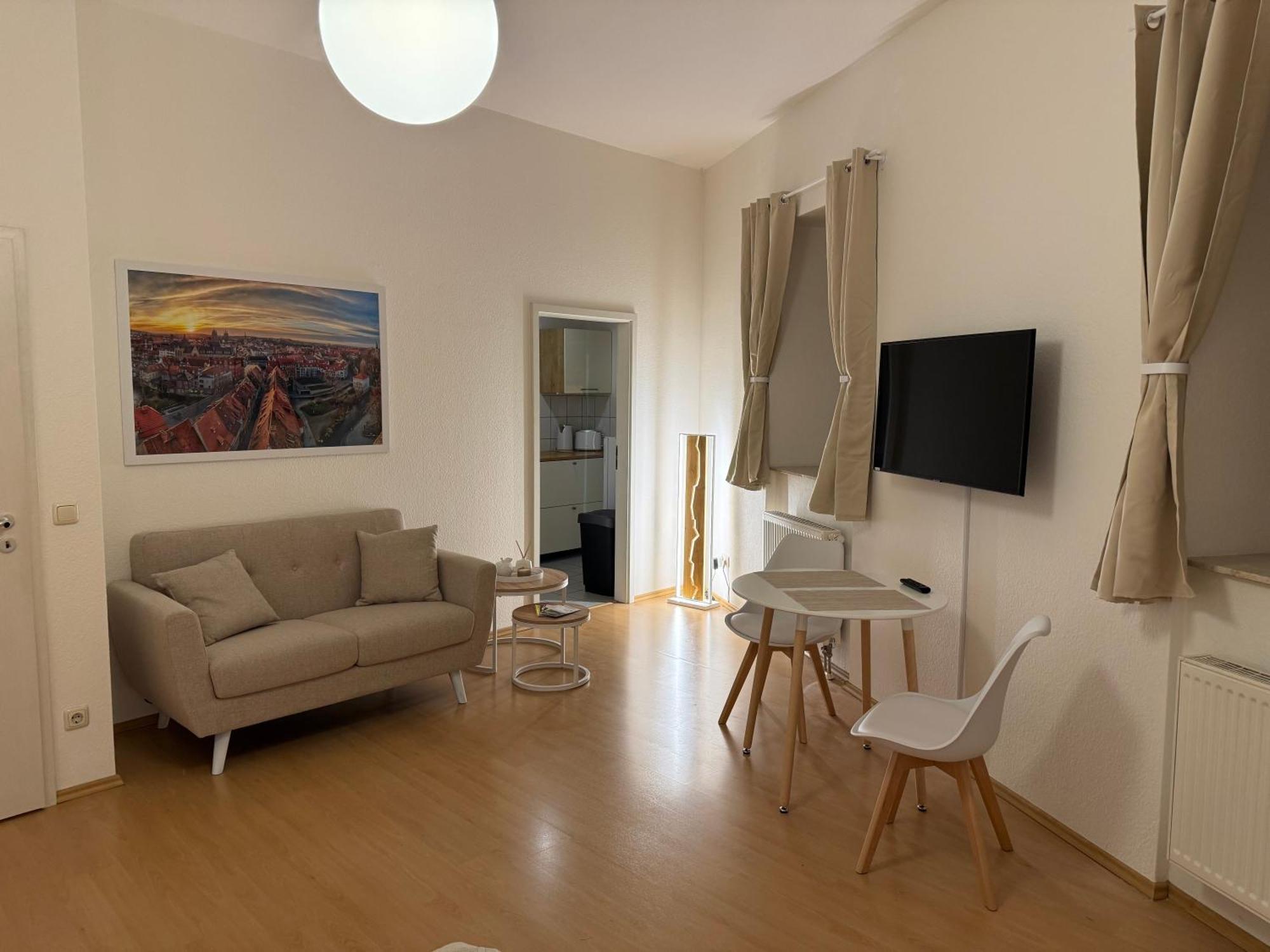 Ferienwohnung Schildblick Modernes Apartment Direkt In Der Altstadt Von Erfurt Nahe Der Kraemerbruecke - Beste Innenstadtlage Eksteriør bilde
